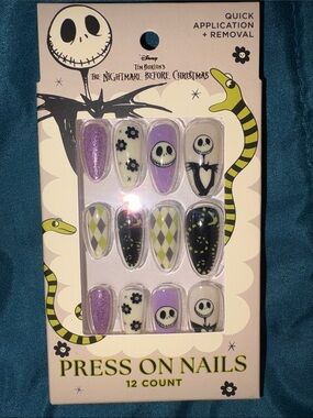 Disney’s Nightmare Before Christmas - Press On Nails (12 Count)